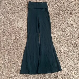 Offline By Aerie Womens Leggings XS Black Hi Rise Pull On‎ Flare Yoga Pants NWT